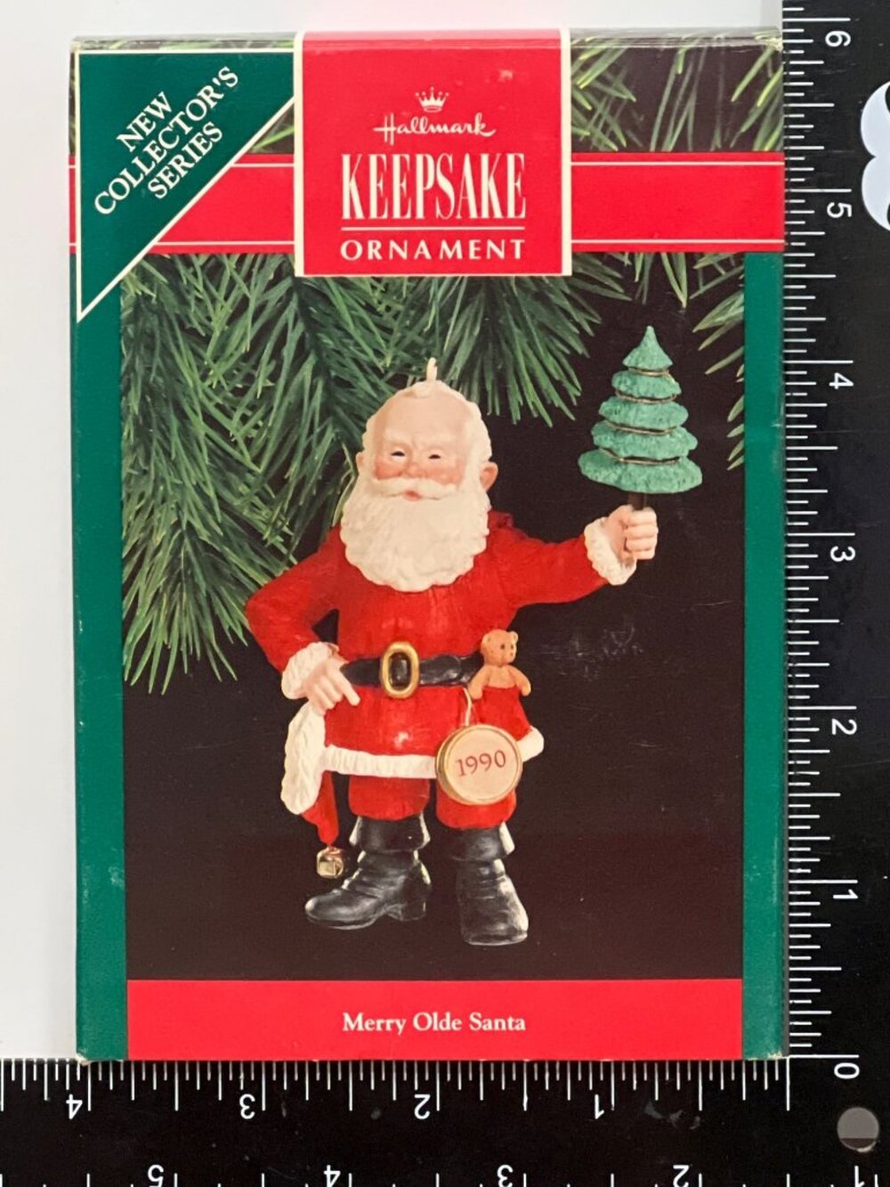 1990 HALLMARK KEEPSAKE ORNAMENT QX473-6 MERRY OLDE SANTA COLLECTOR SERIES